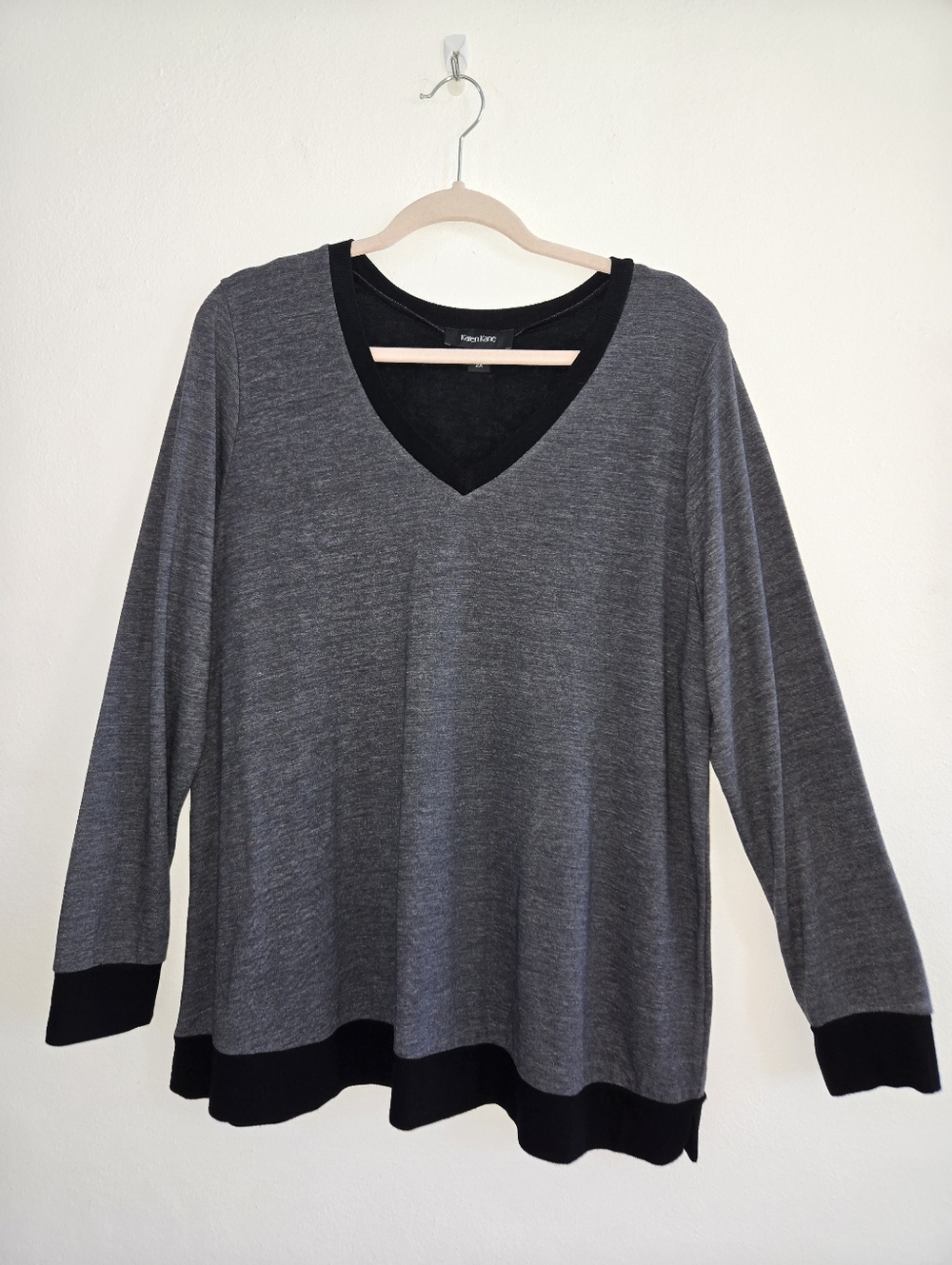 Karen Kane Gray V‑Neck Layered-Look Top with Black Trim. Size 2x